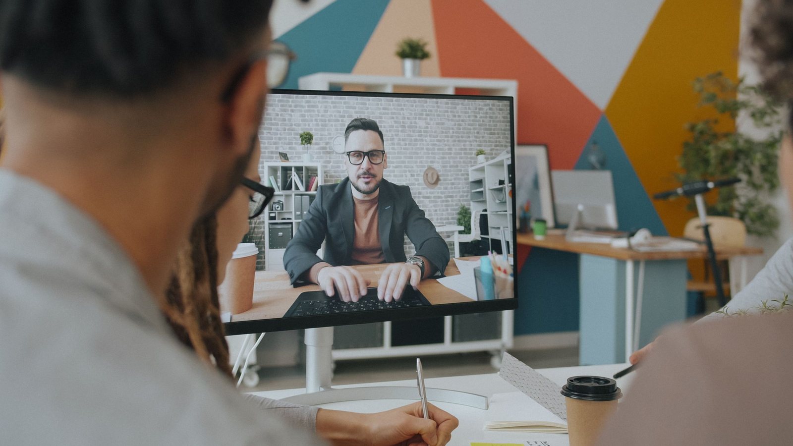 5 Myths About AIV Office for Multi-Timezone Enterprises