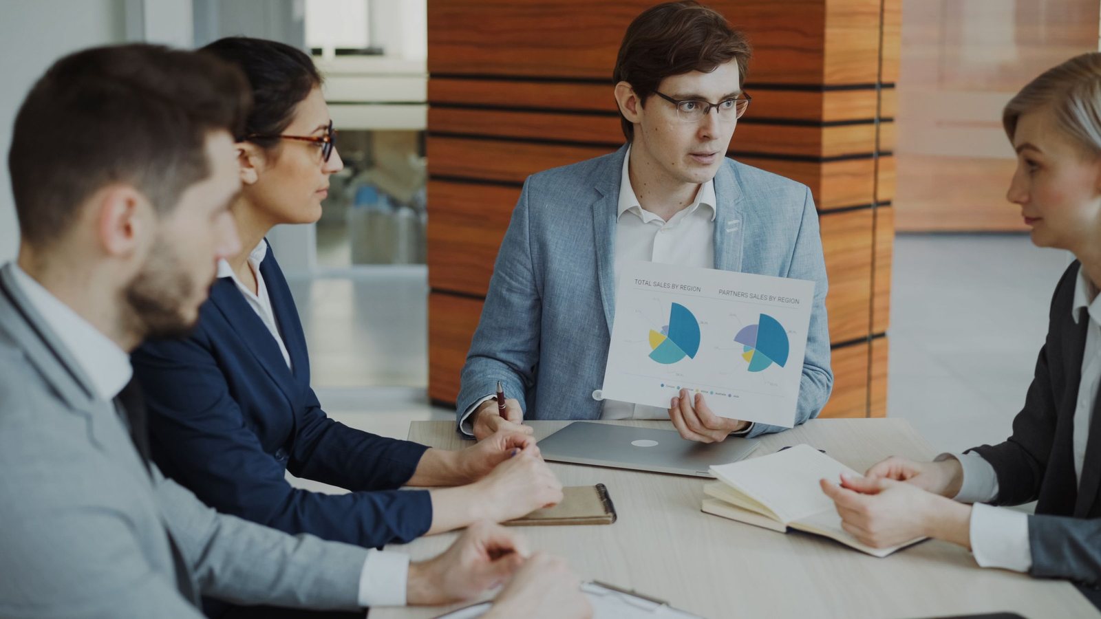 Deploying AI Sales Assistants: 3 Critical Decisions for Enterprises